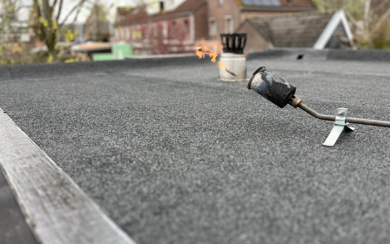 bitumen dak vervangen